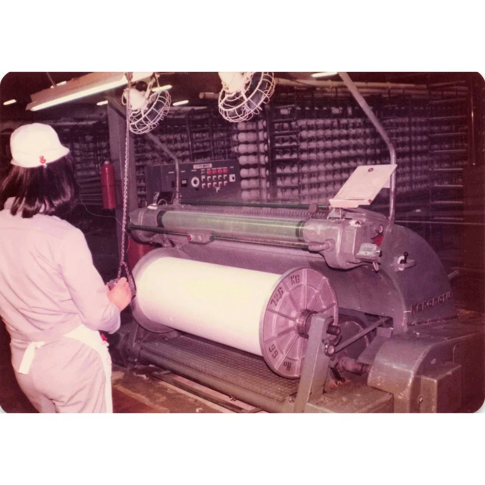 15 Vintage 1970s Korea Textile Mill Factory Photos Looms Workers USAF Tour - Picture 12 of 15
